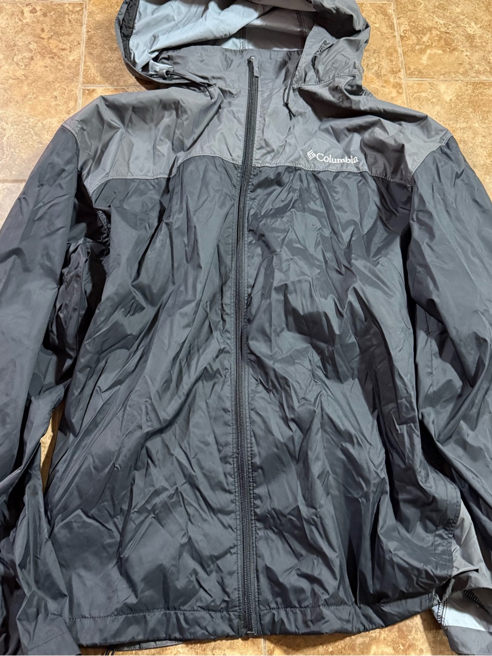 Columbia Men's Black Gray Hooded Rain Jacket